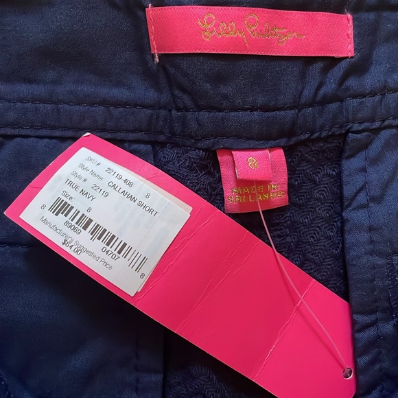 Lilly Pulitzer Callahan short / size 8 / true navy - Picture 3 of 9